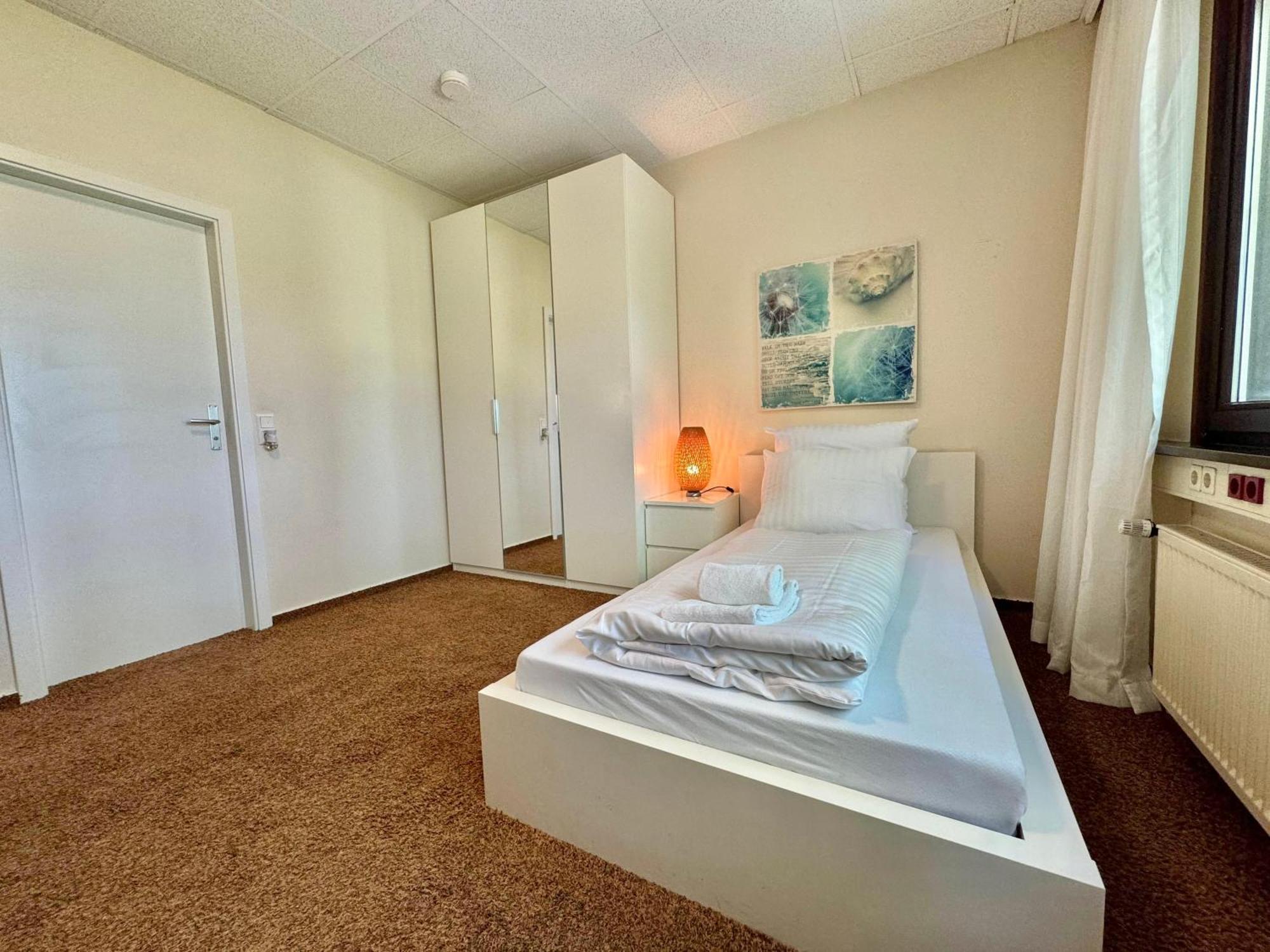 Guesthouse Guetersloh ภายนอก รูปภาพ
