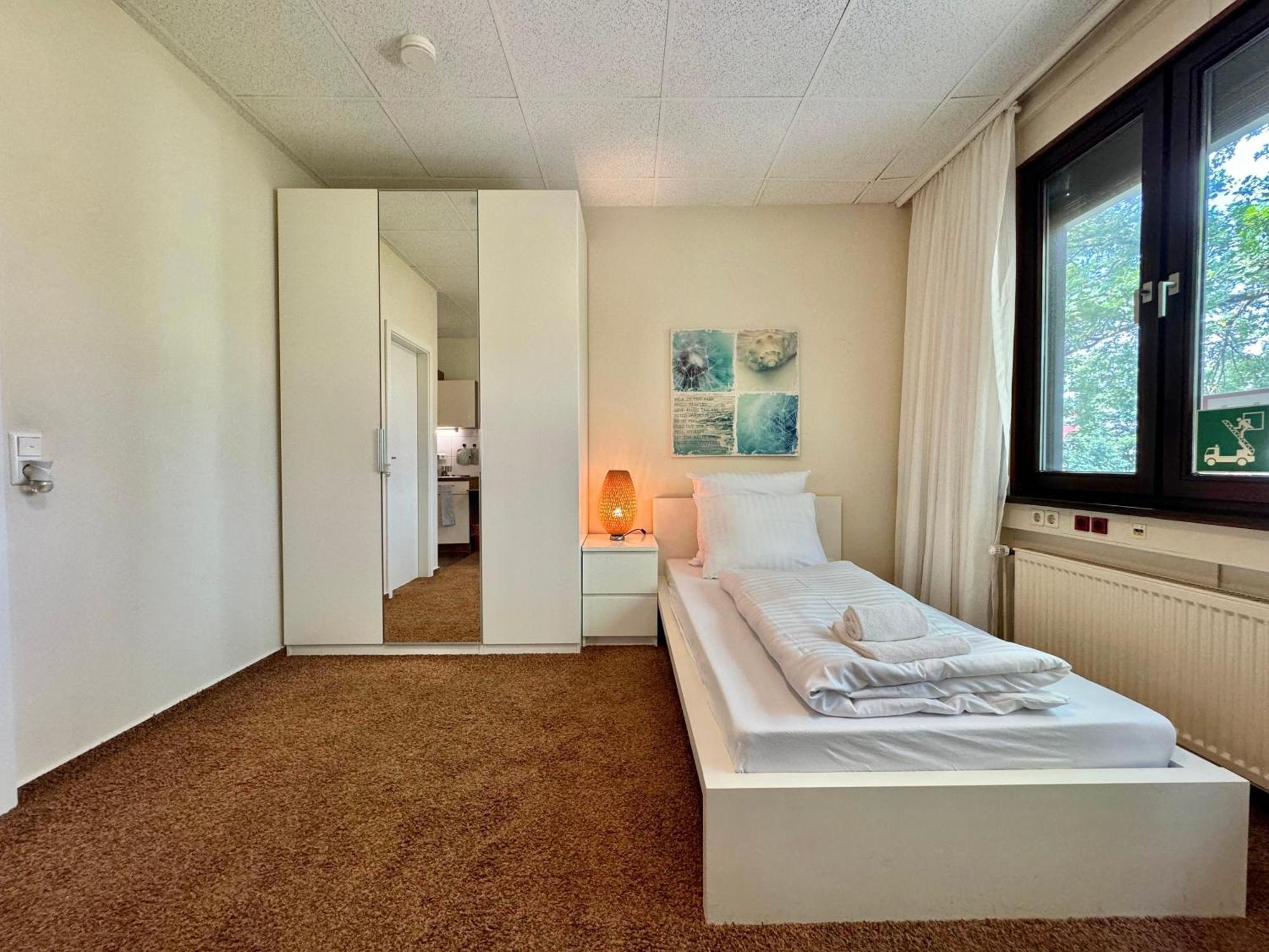 Guesthouse Guetersloh ภายนอก รูปภาพ