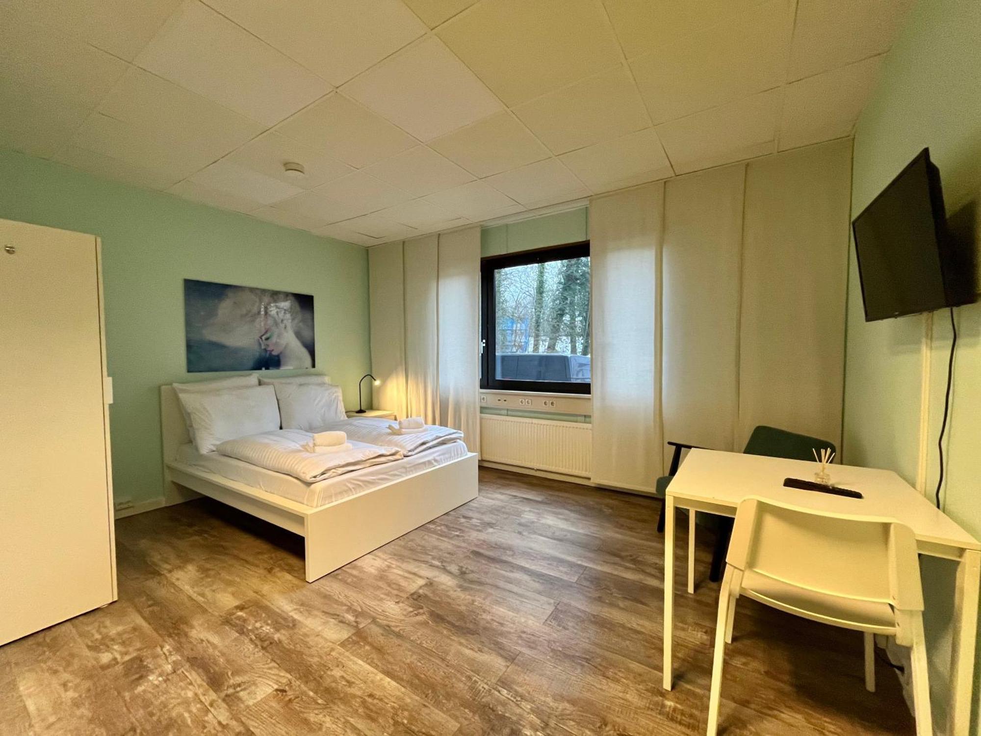 Guesthouse Guetersloh ภายนอก รูปภาพ